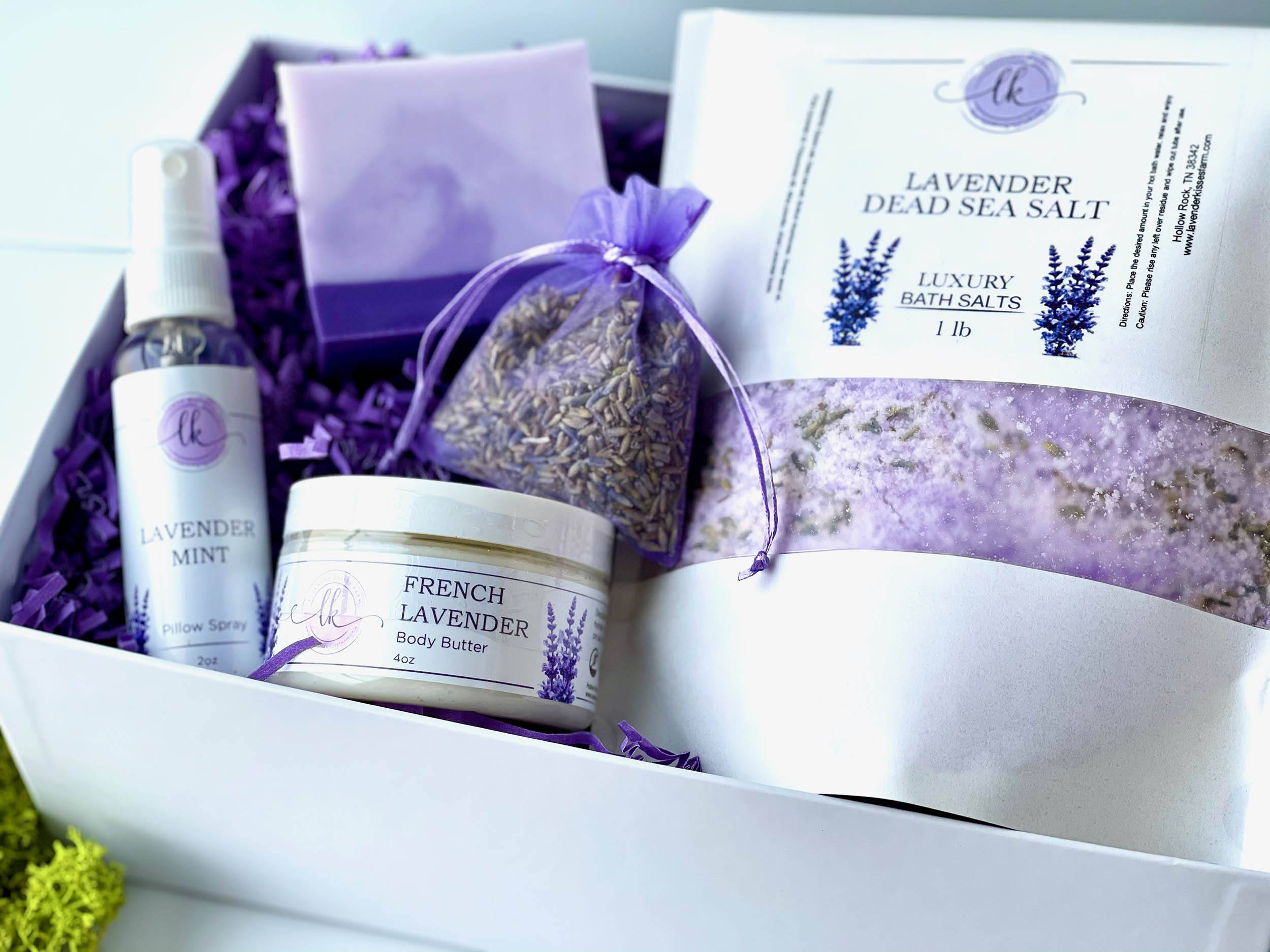 Lovery Honey Lavender Home Bath Gift Set -15pc Relaxation Gifts | One Size | Bath + Body Gift Sets | Beauty