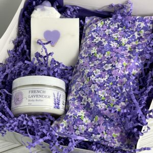 Lavender Kisses Farm Valentine Huggie Gift Set